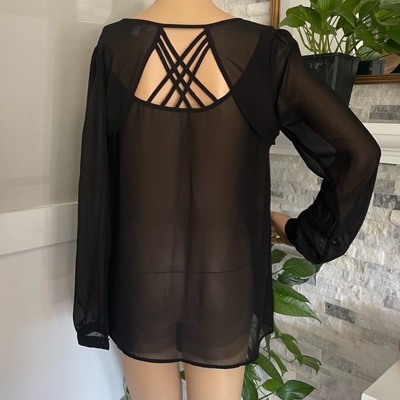 Charming Charlie Sheer Long Sleeves Top Sz S - Picture 3 of 4